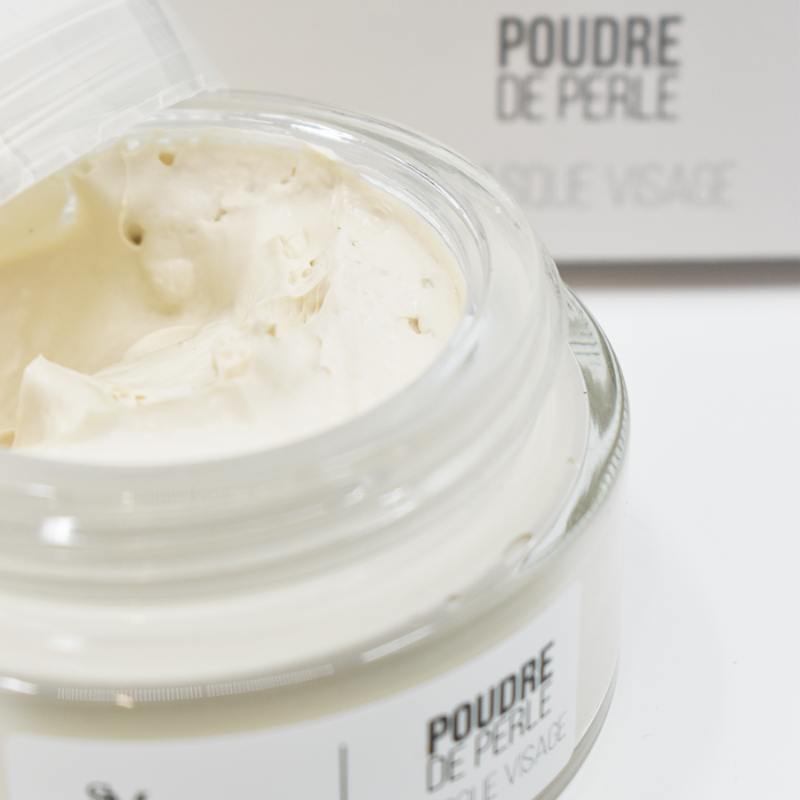 Masque visage revitalisant à la poudre de perle 